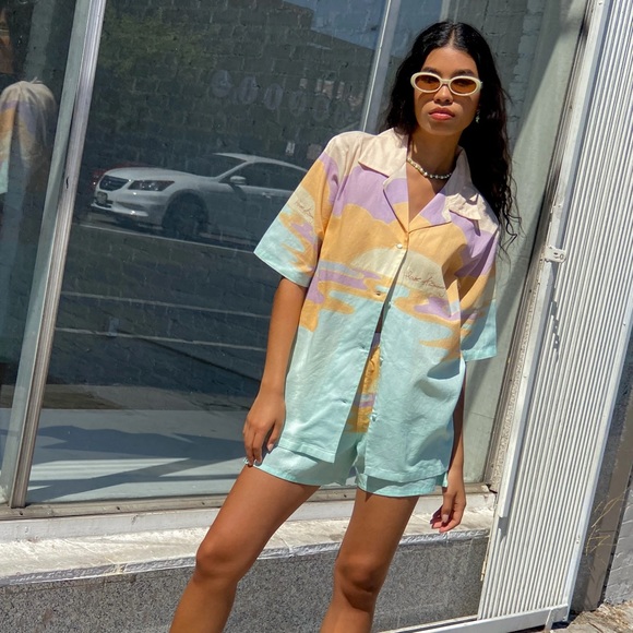 HOUSE OF SUNNY DAY TRIPPER BUTTON DOWN SHIRT - Picture 1 of 5
